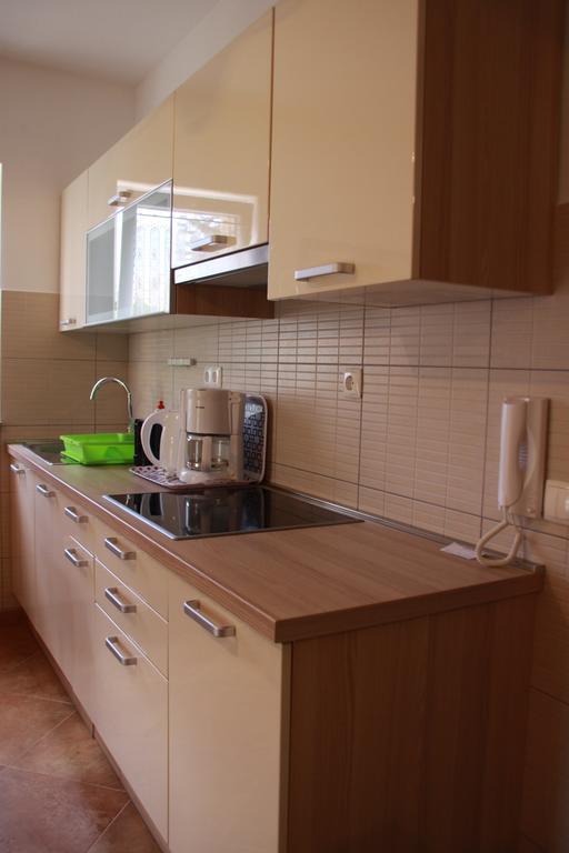 Mediterranean Oasis Apartments Baška Zimmer foto