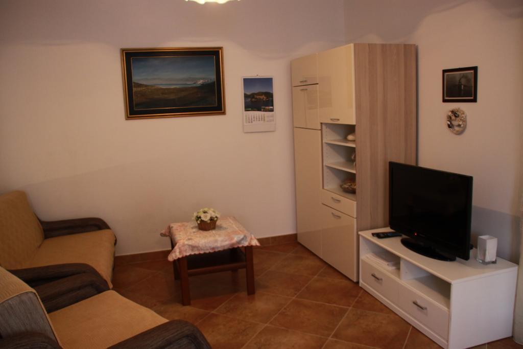 Mediterranean Oasis Apartments Baška Zimmer foto