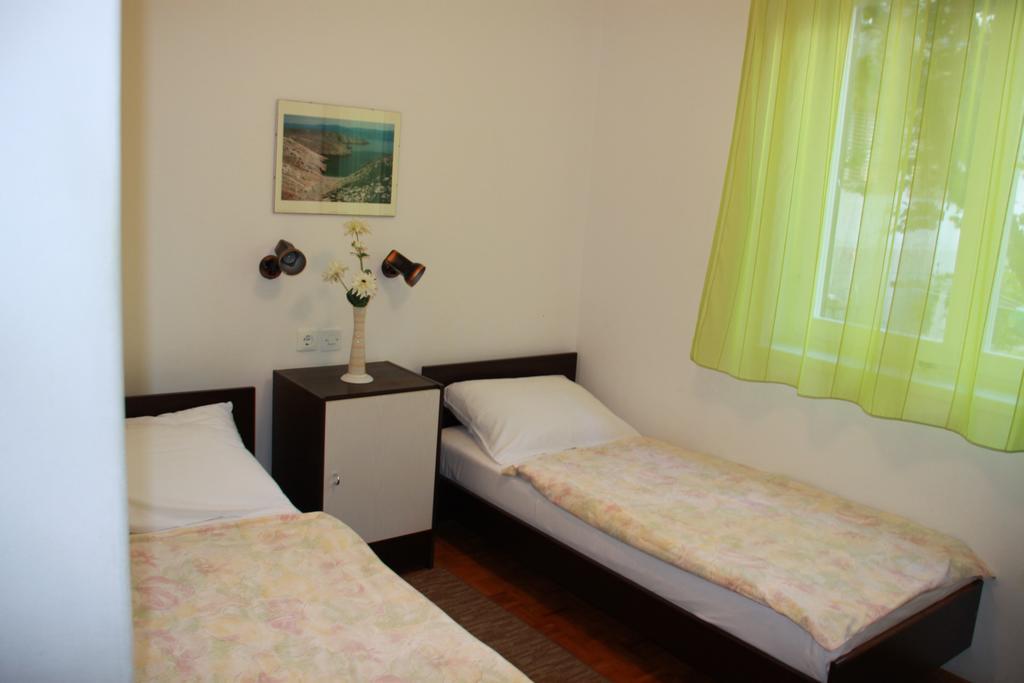 Mediterranean Oasis Apartments Baška Exterior foto